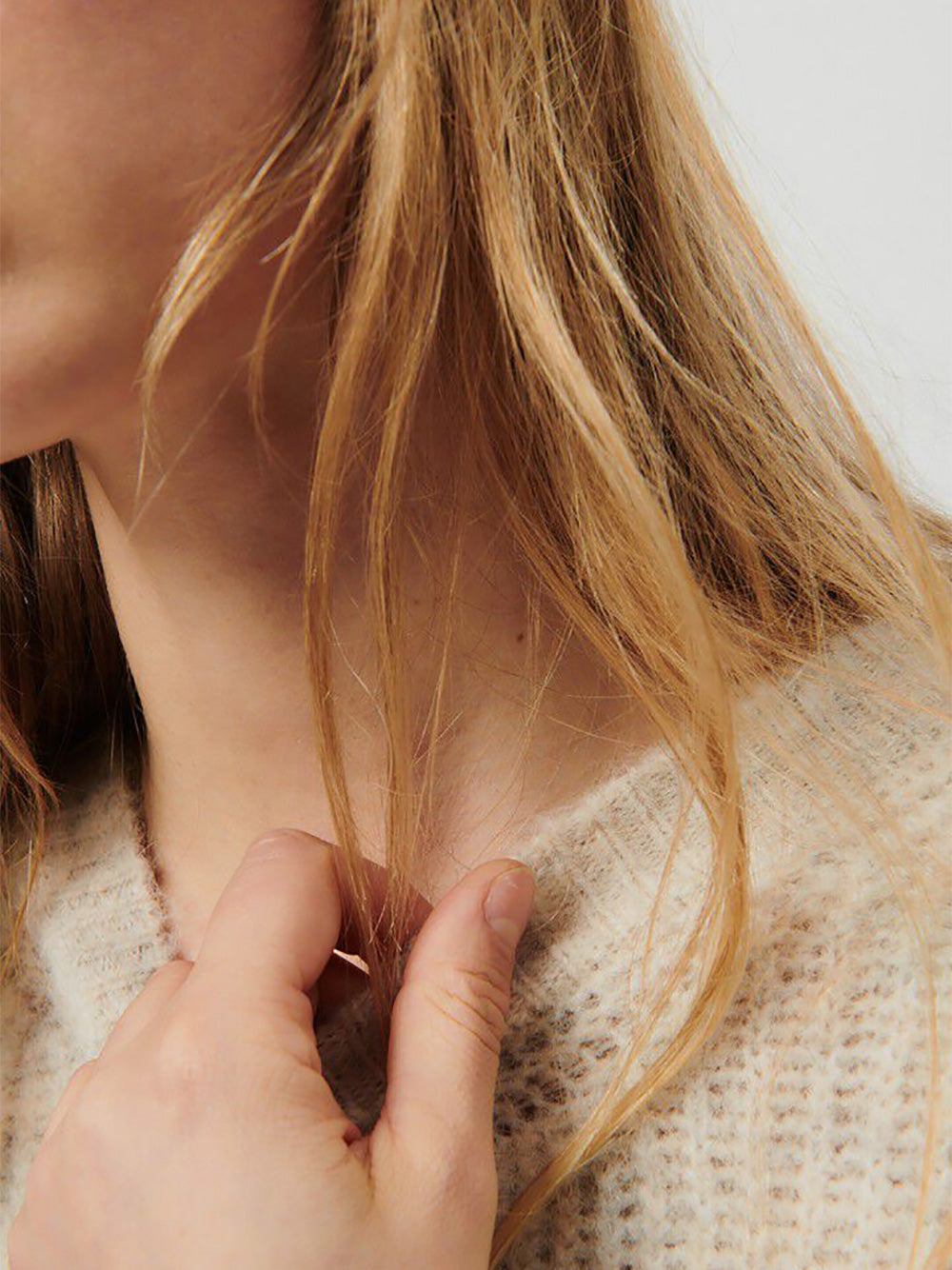 East Round Neck Pullover - POWDER SNOW MELANGE