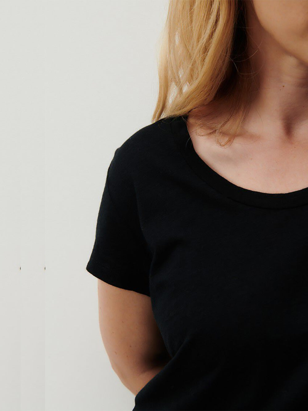 Jacksonville Scoop Neck T-Shirt - BLACK