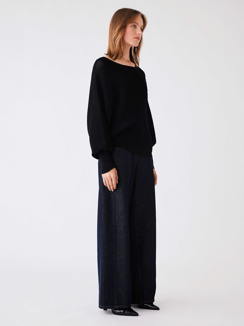 Latitude Sweater - BLACK