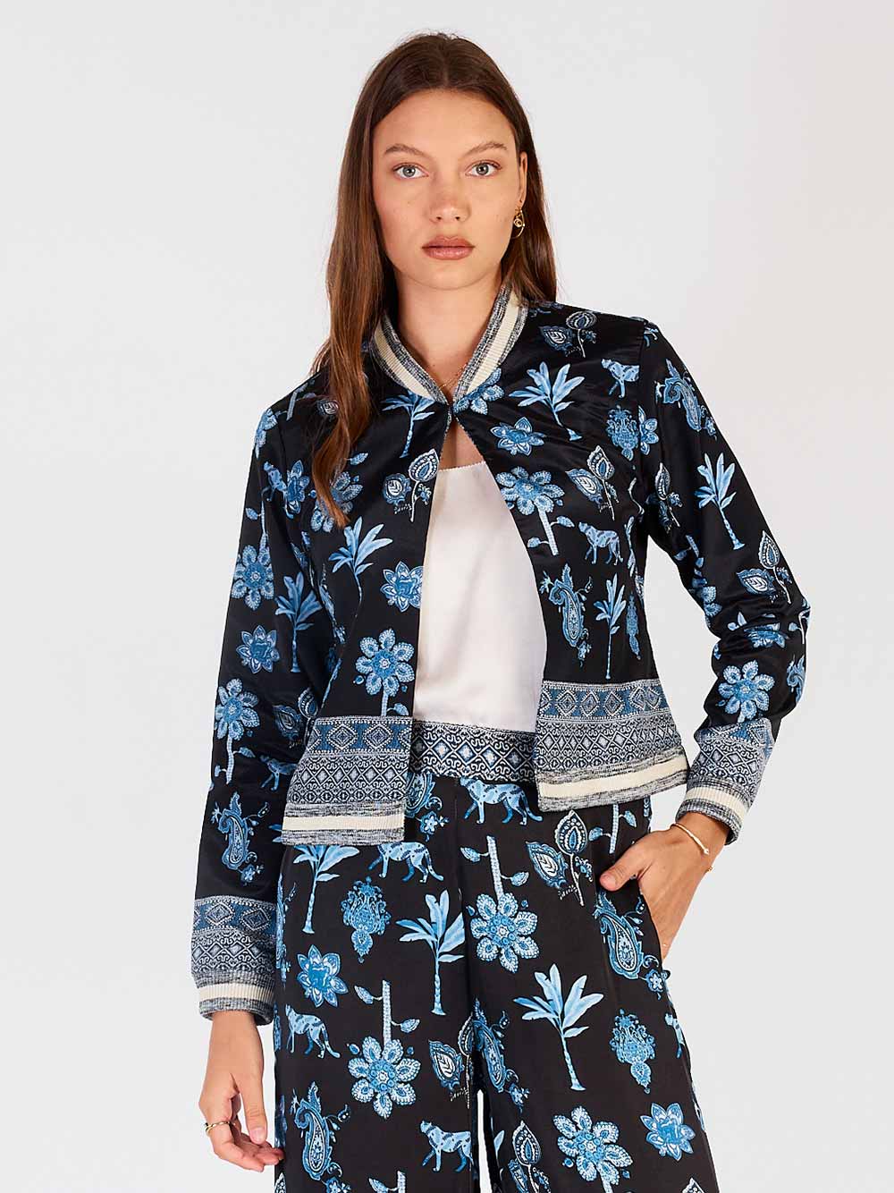 Artefact Jacket