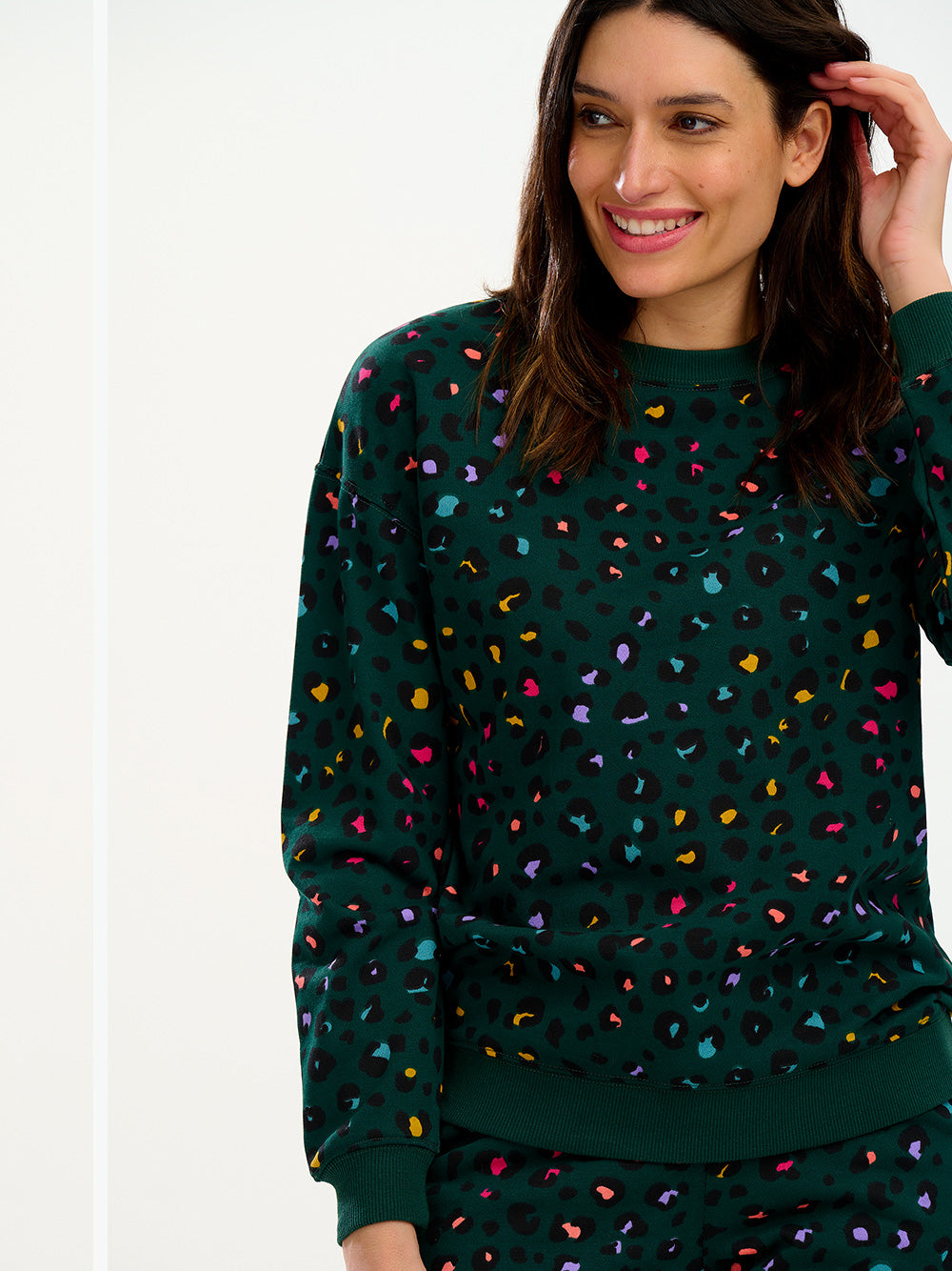 Noah Sweater - GREEN LEOPARD