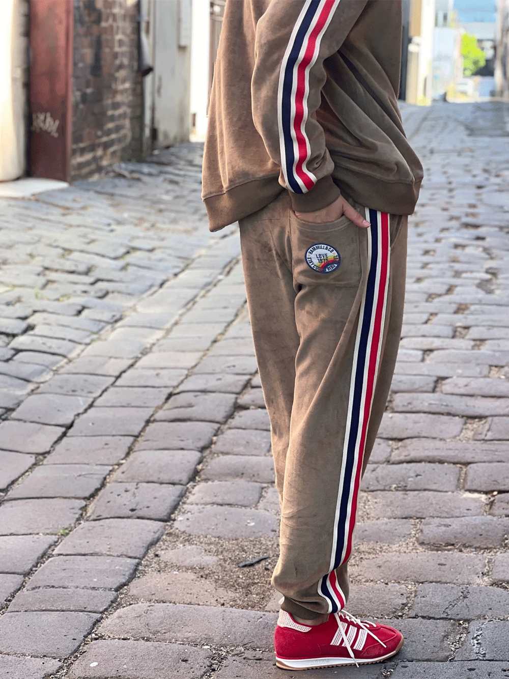 Sporty Velour Trackpant - KHAKI