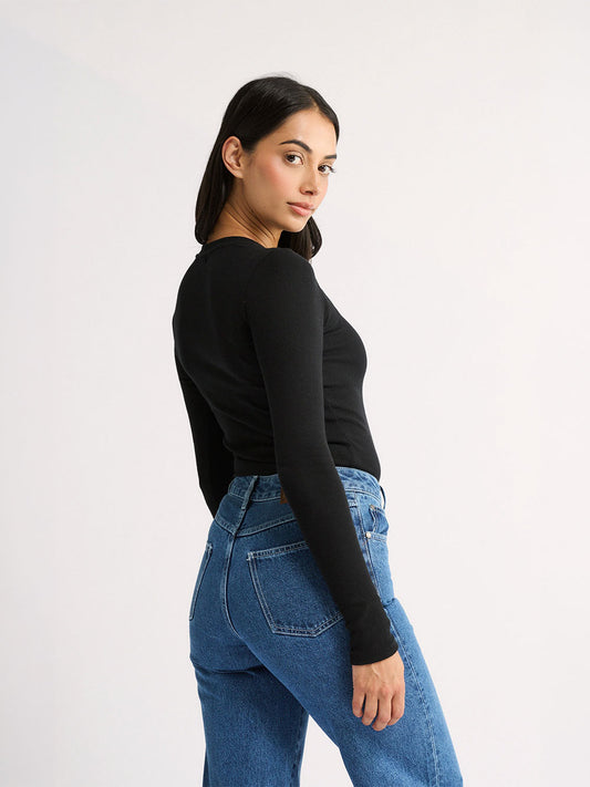 Carina Classic Long Sleeve Top - BLACK