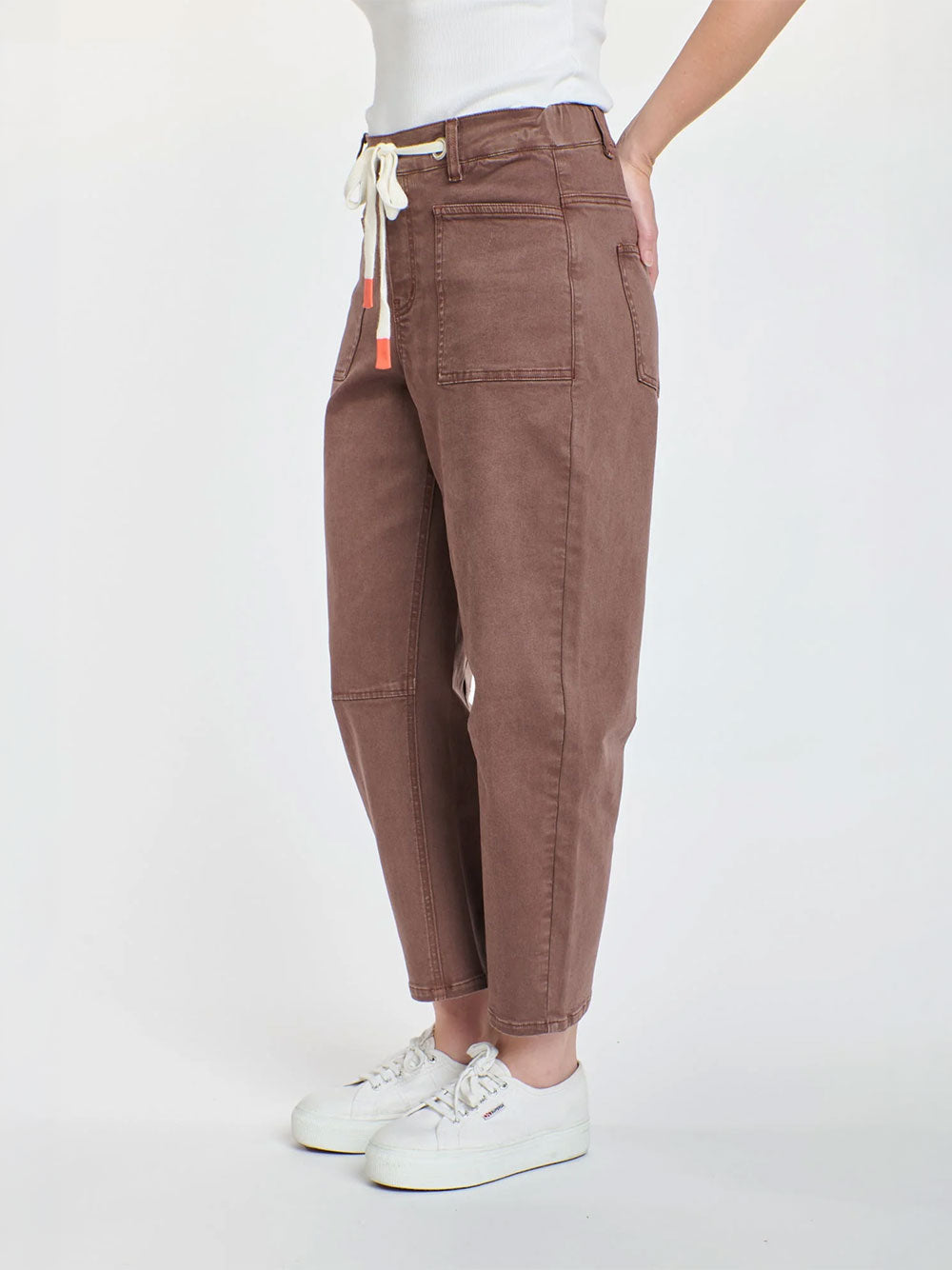 Carter Barrel Leg Jeans - CHOCOLATE