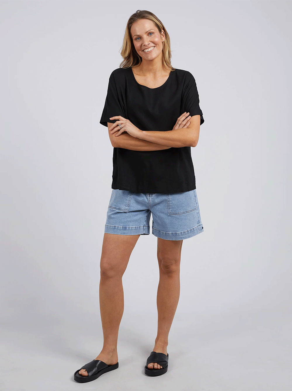 Curtis Woven Short Sleeve Tee - BLACK