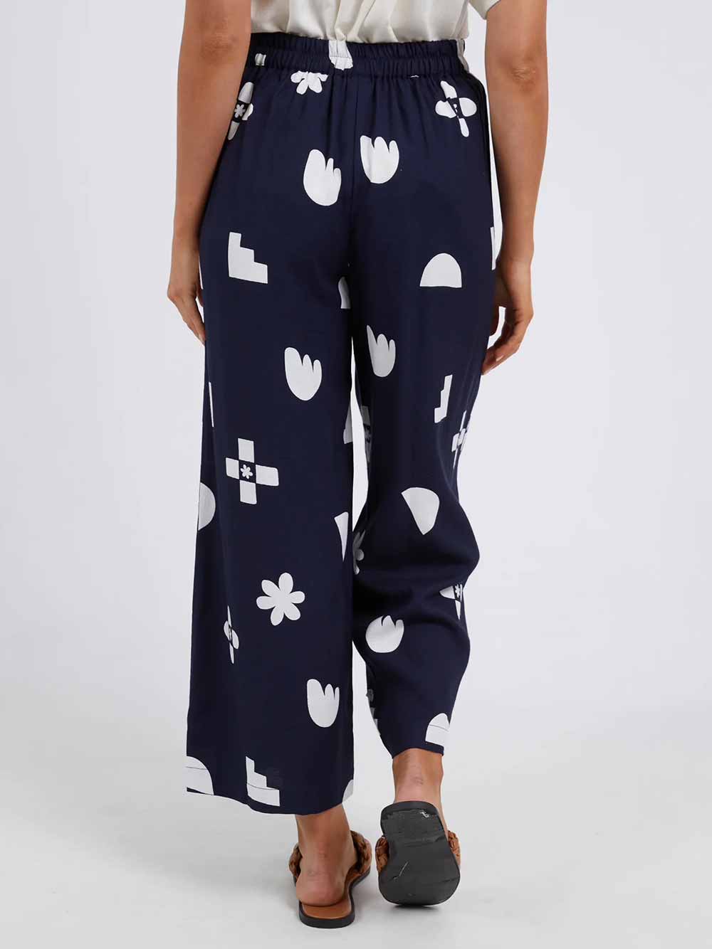 Ellipse Wide Leg Pant