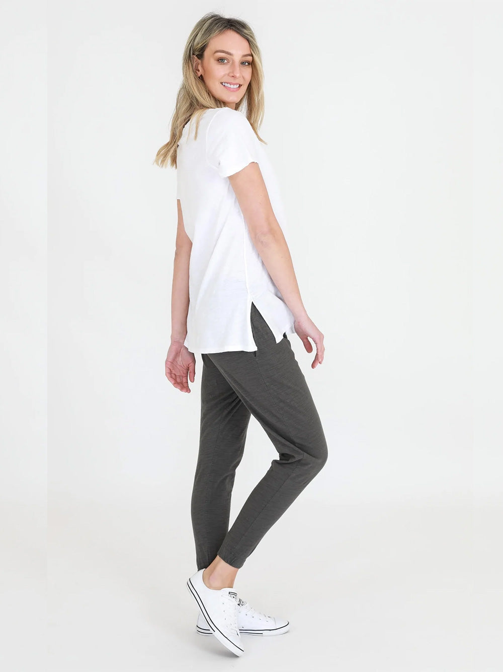Frankie V-Neck Tee - WHITE