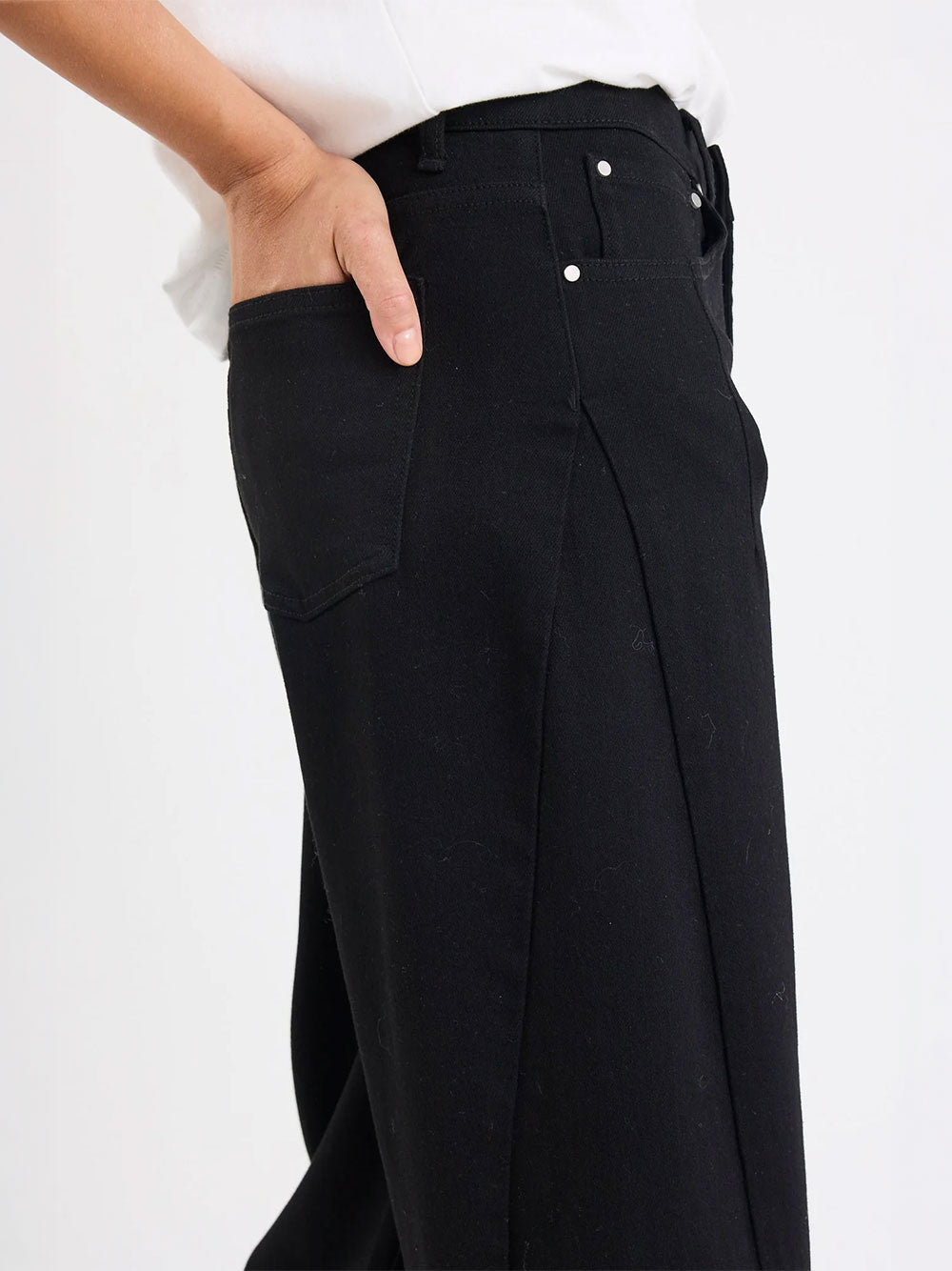 Graduate Stretch Barrel Jeans - BLACK