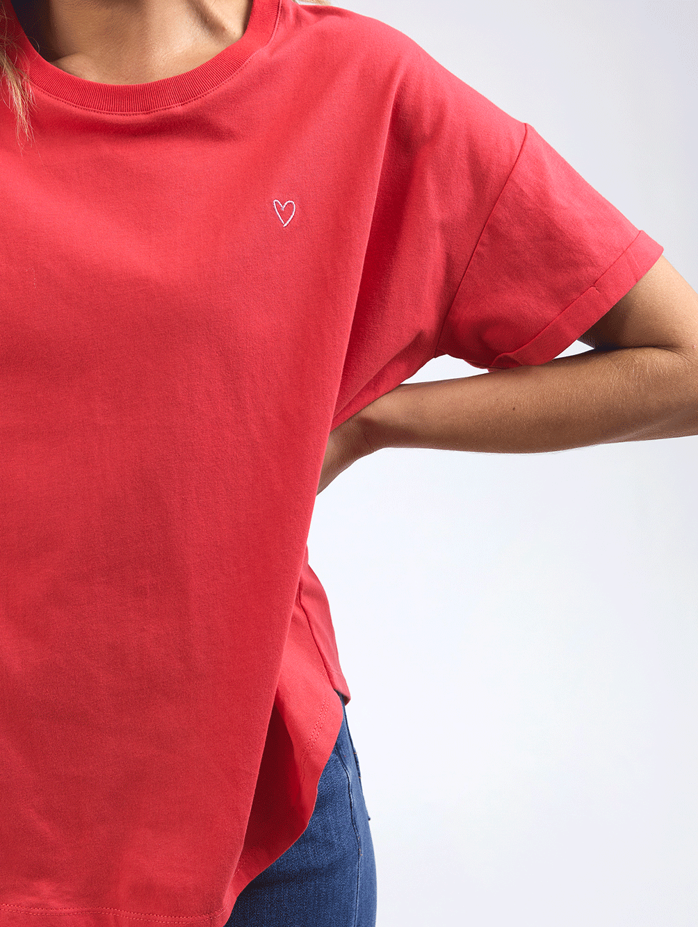 ELM LIFESTYLE Halli Tee - RED