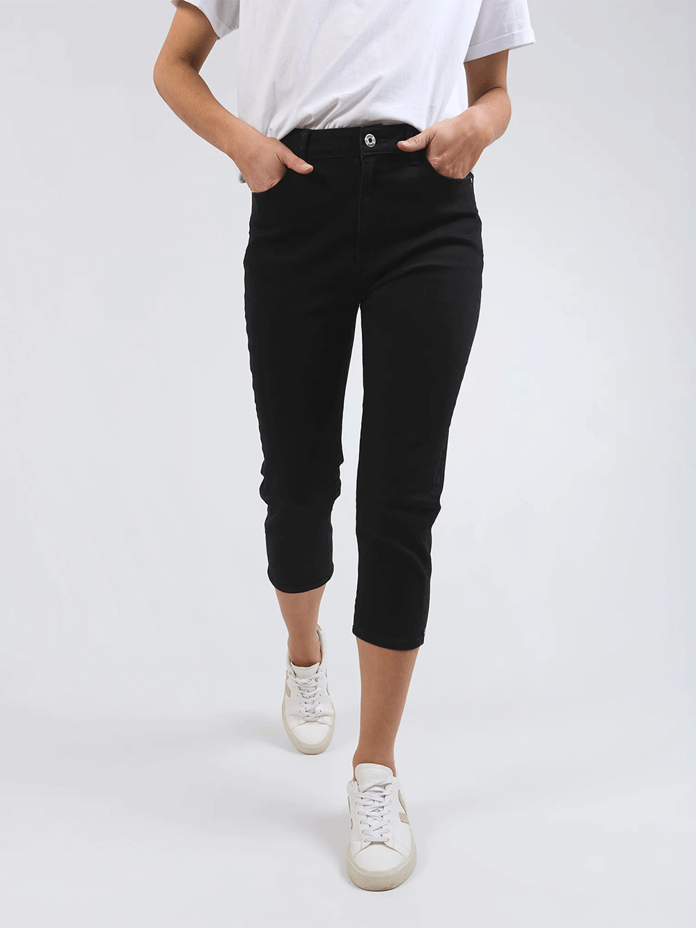 Mollie Capri Pant - BLACK