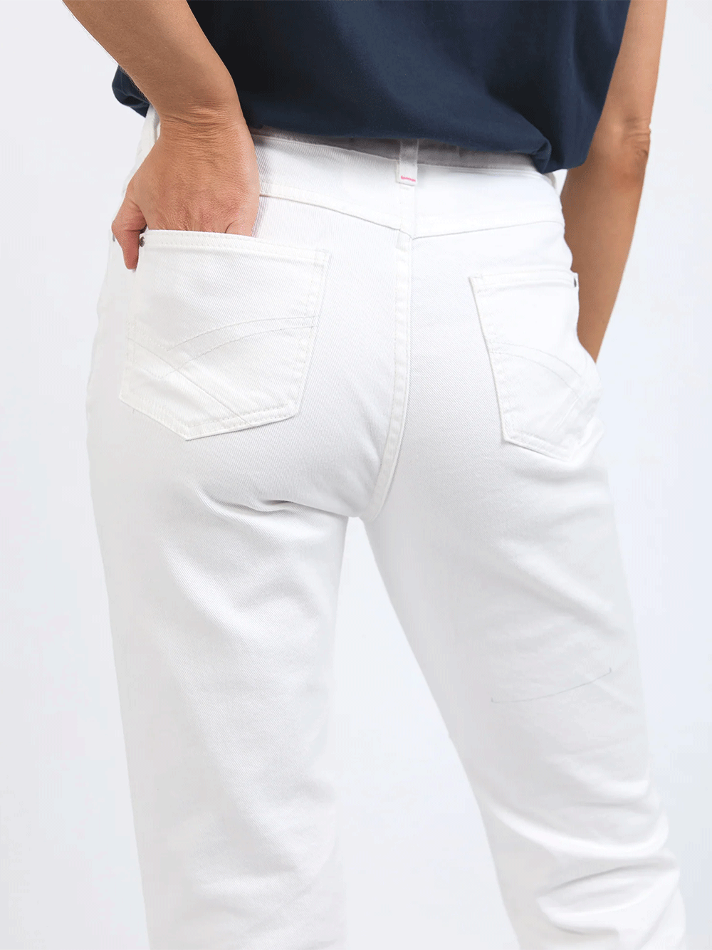 Mollie Capri Pant - WHITE