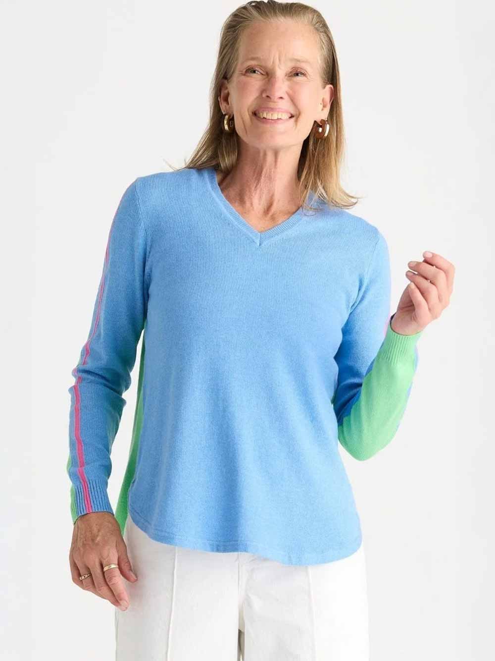 Rounded Bottom Vee Lightweight Knit - BLUE BELL