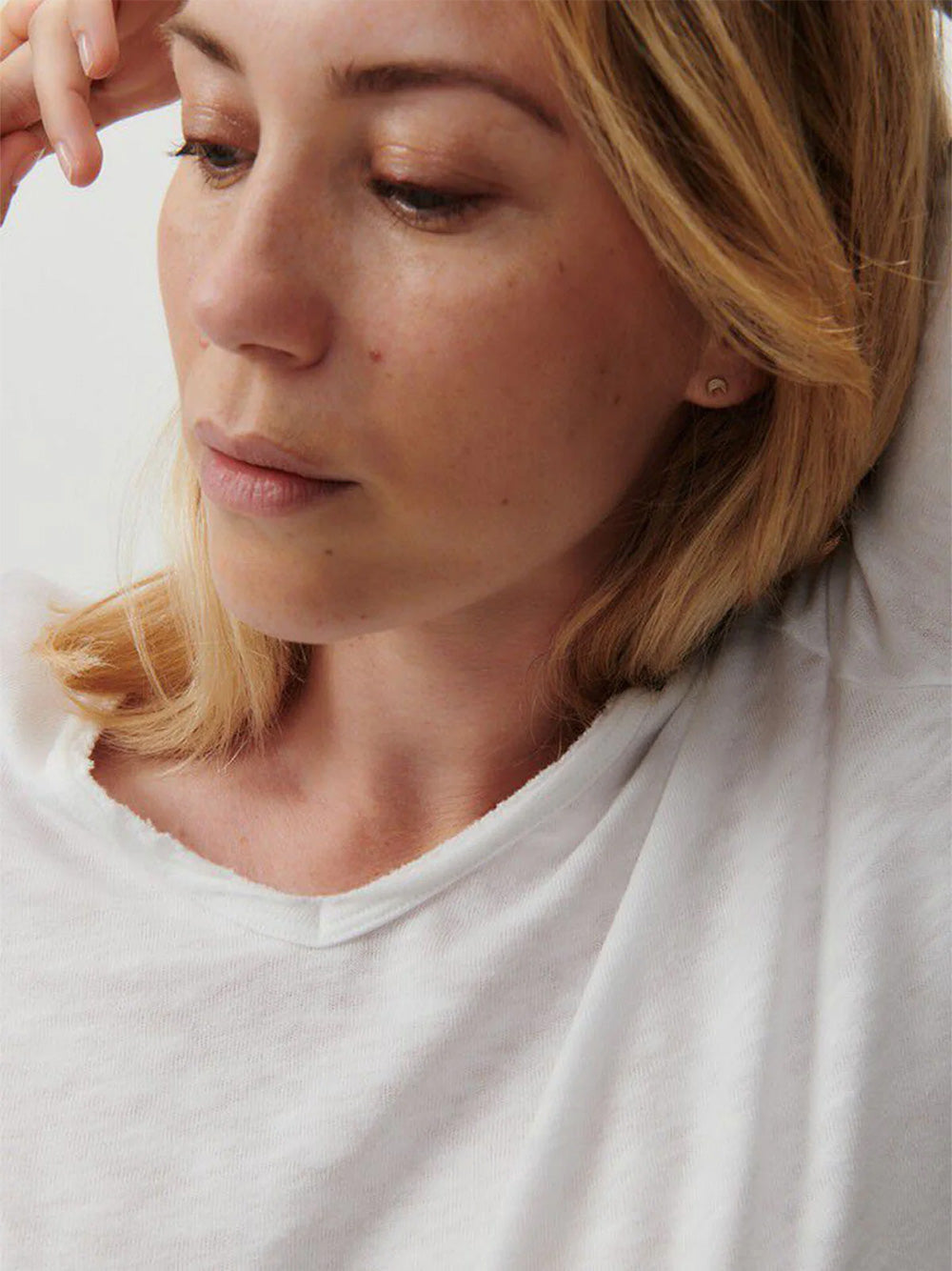 Sonoma Long Sleeve V-Neck Top - WHITE