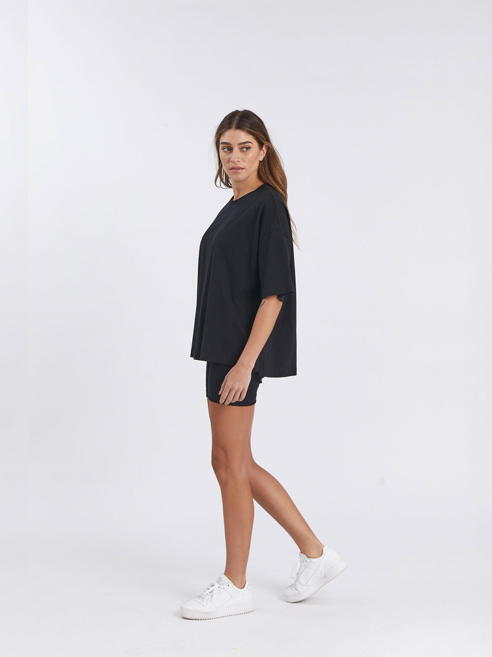 Boyfriend Tee - BLACK
