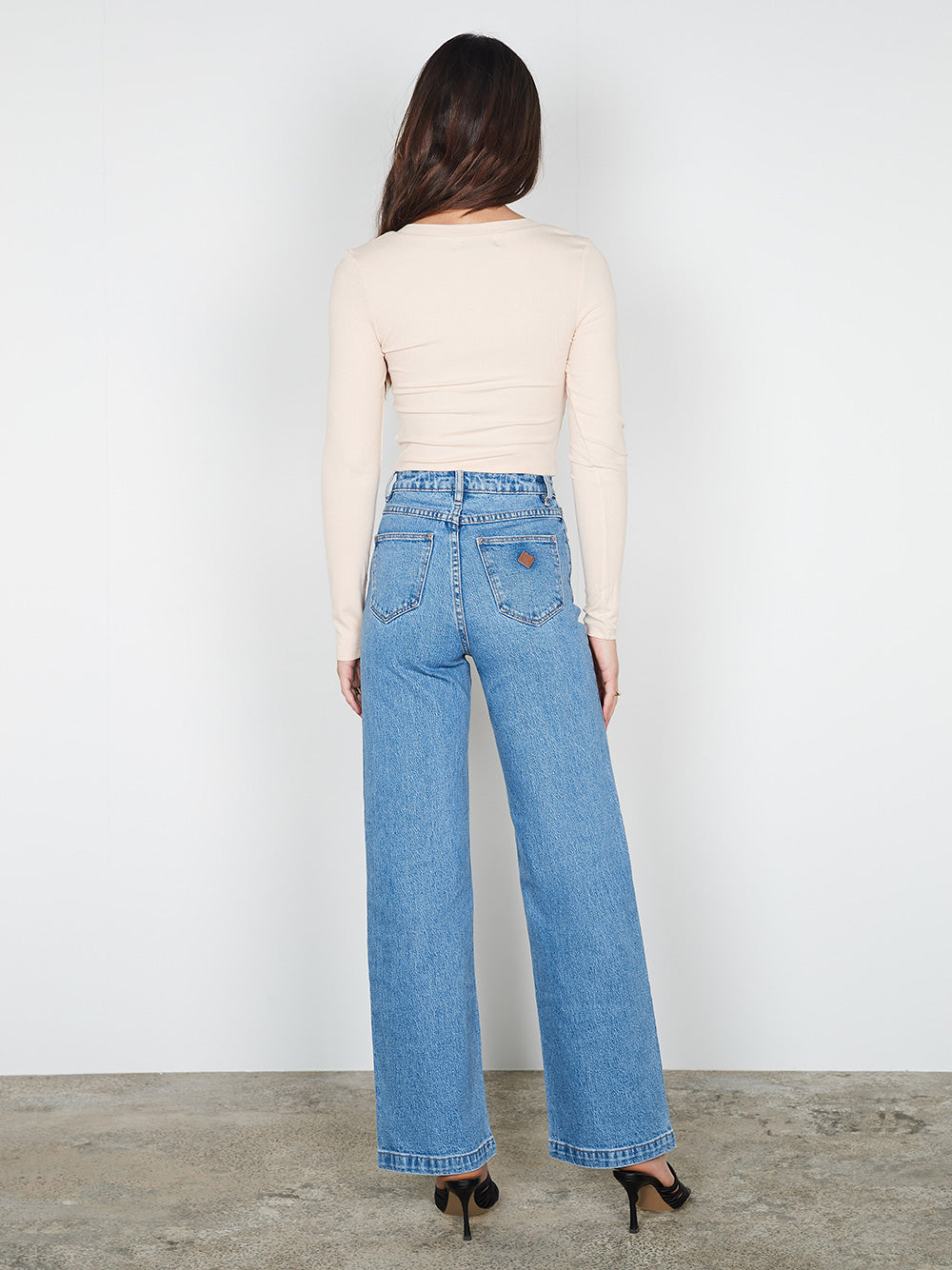 Virgo V Neck Top - SHELL