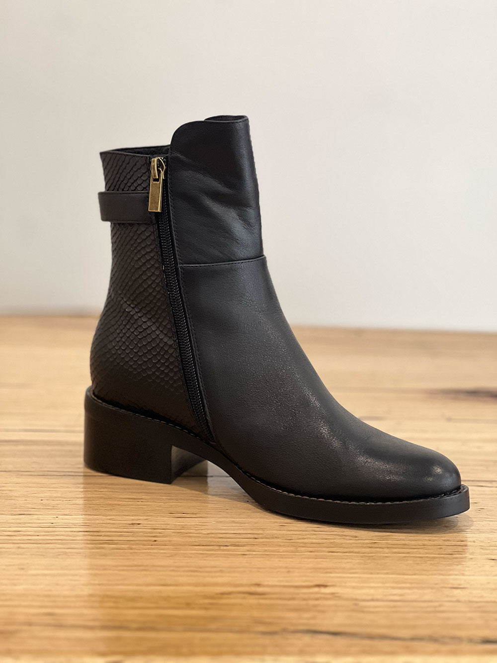 Ripper Boot - BLACK