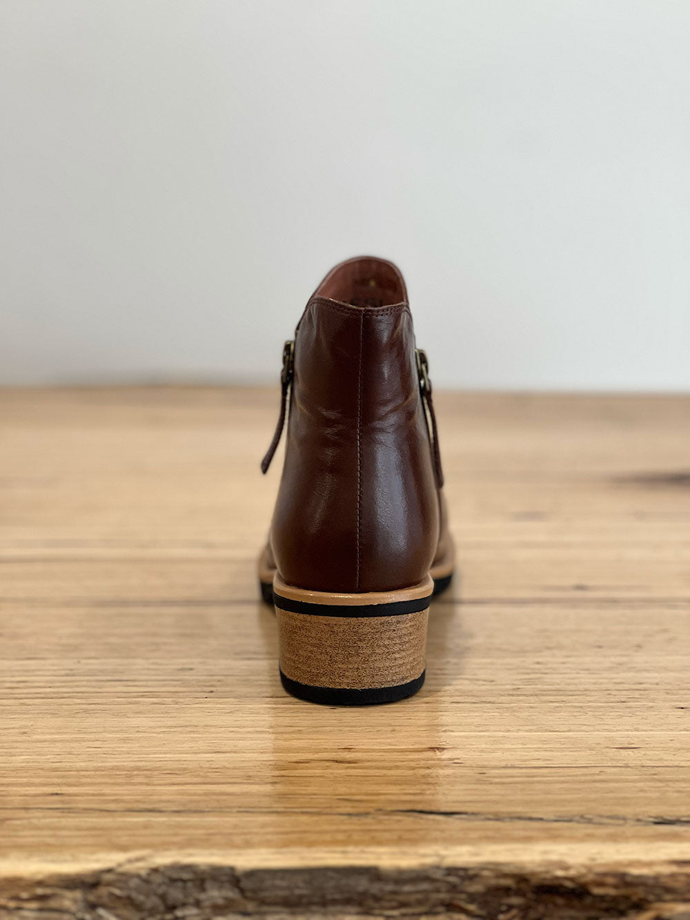 Dolomite Boots - BROWN
