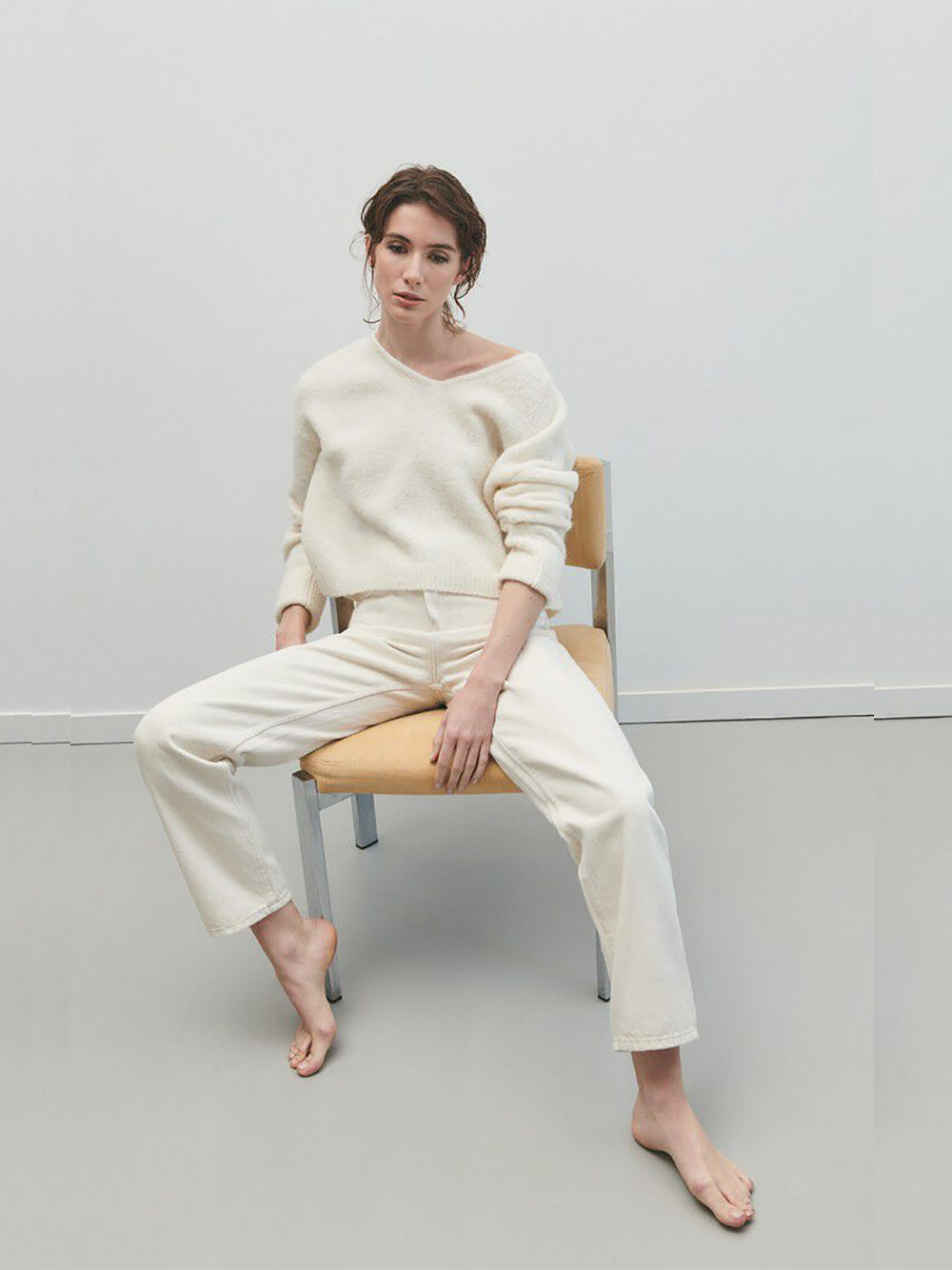 East V-Neck Pullover - MOTHER OF PEARL