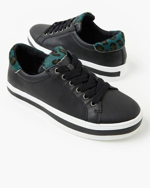 Stella Leather Sneaker - BLACK