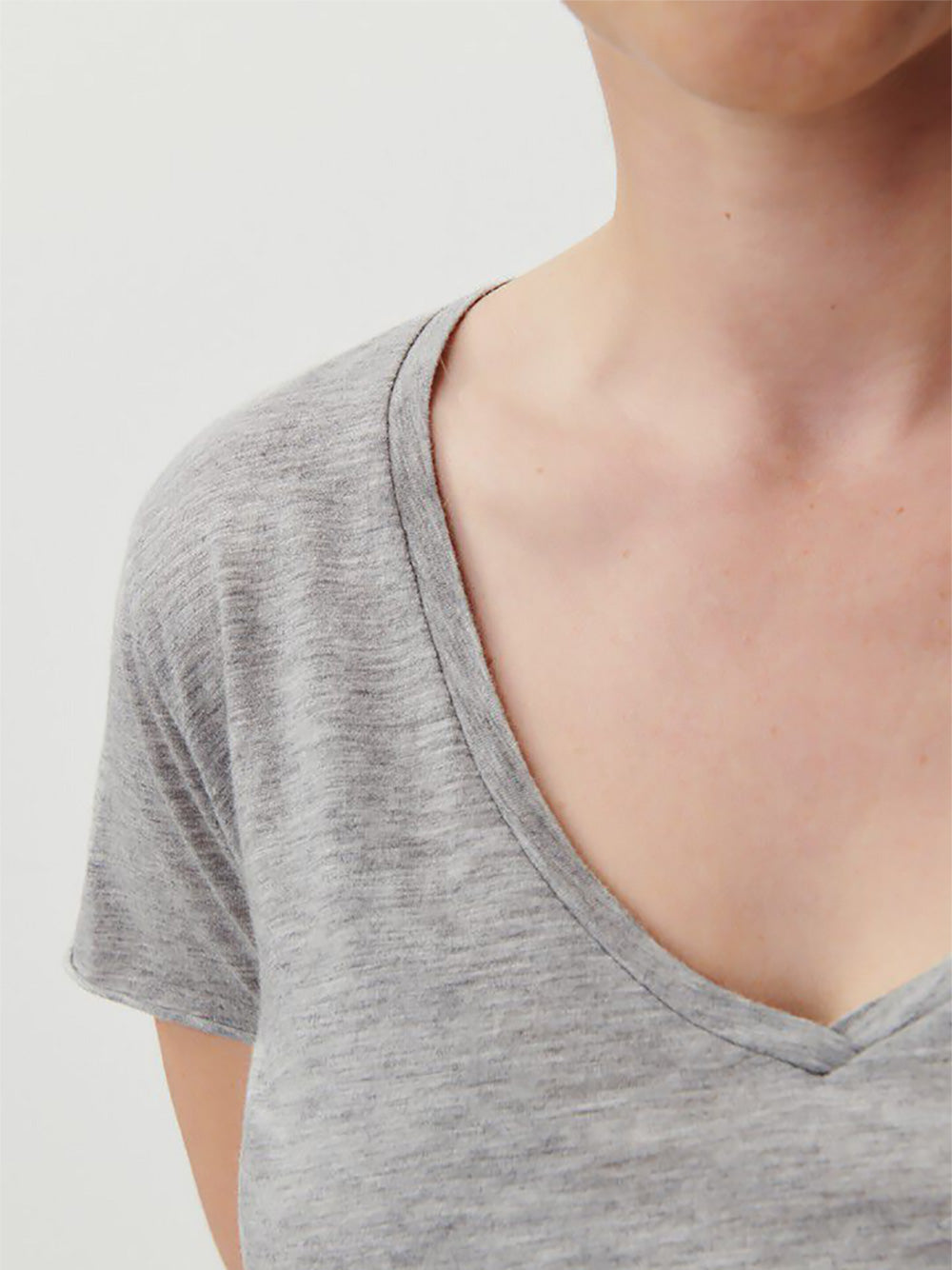 Jacksonville V-Neck T-Shirt - GREY MELANGE