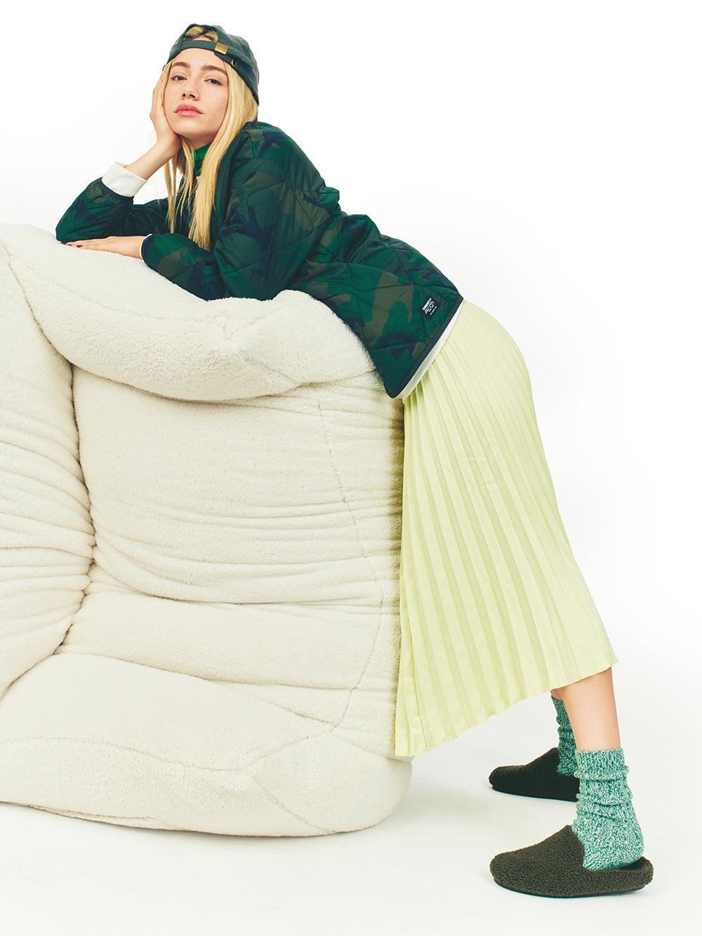 Fluffy Slide - OLIVE