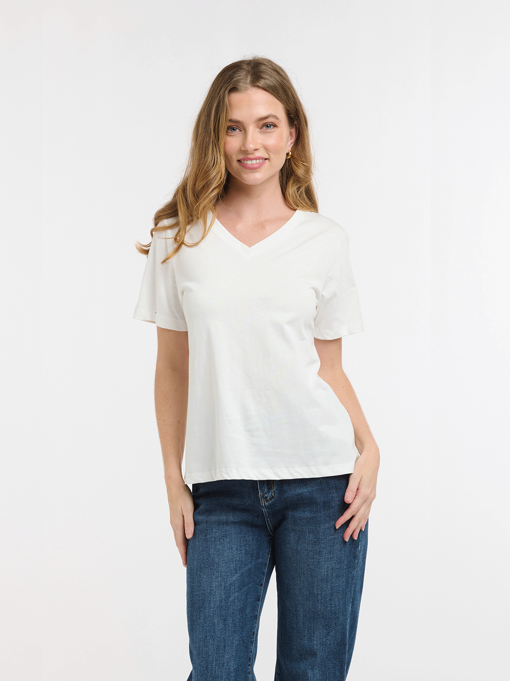 V-Neck Tee - WHITE – instoreclothing