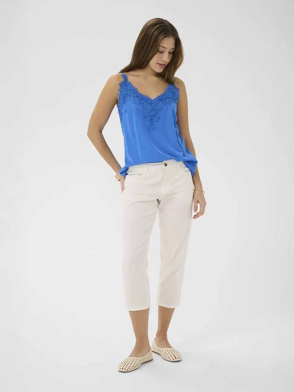Berta Capri Twill Coco Fit - SNOW WHITE