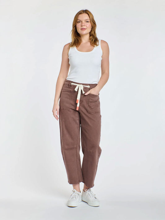 Carter Barrel Leg Jeans  - CHOCOLATE