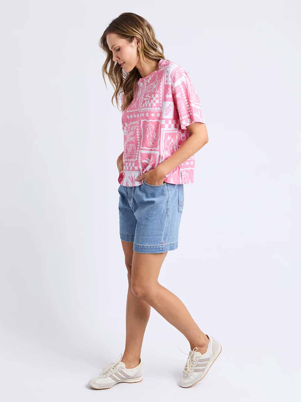 Chin Chin Tee - PINK