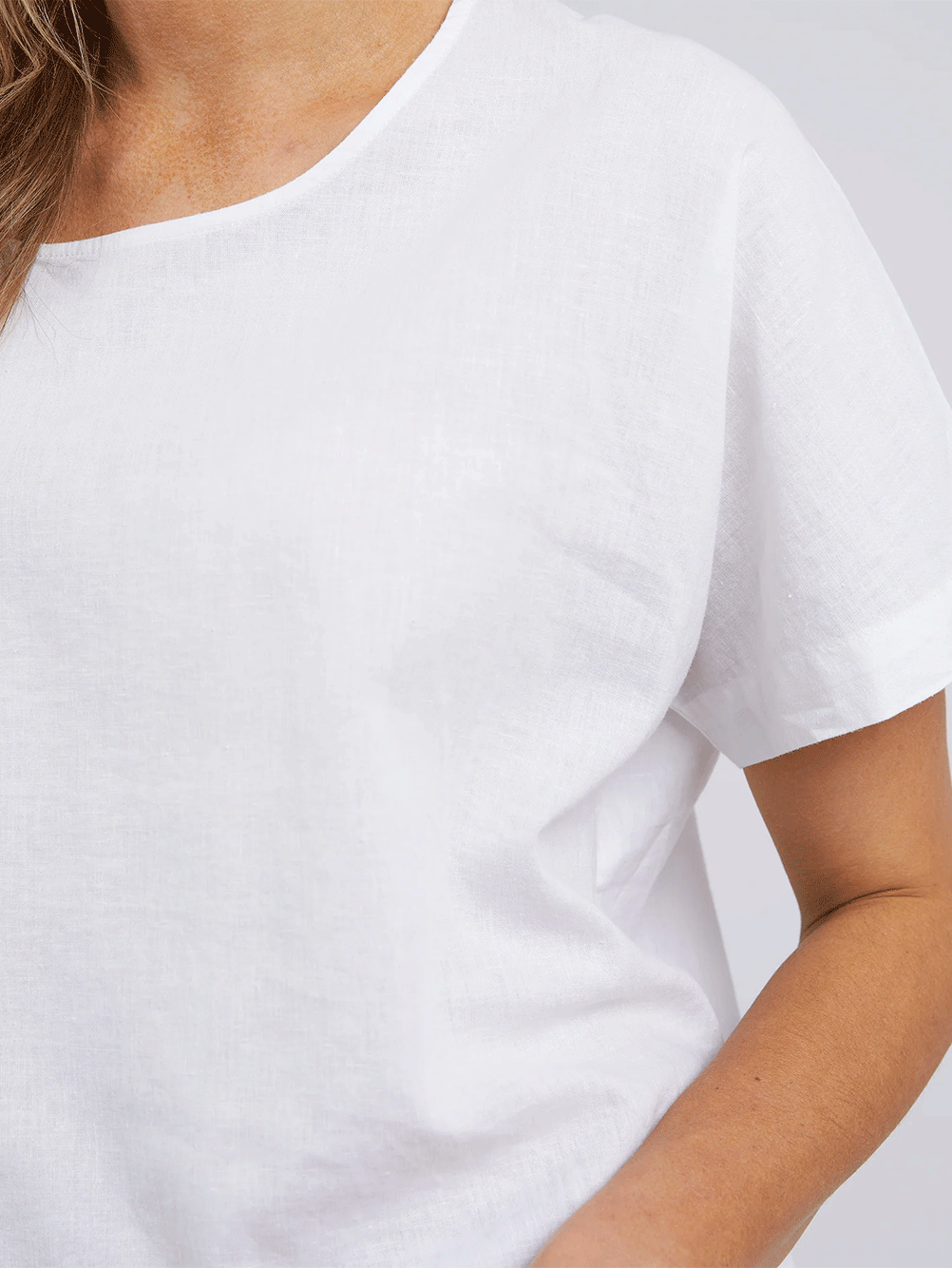 Curtis Woven Short Sleeve Tee - WHITE