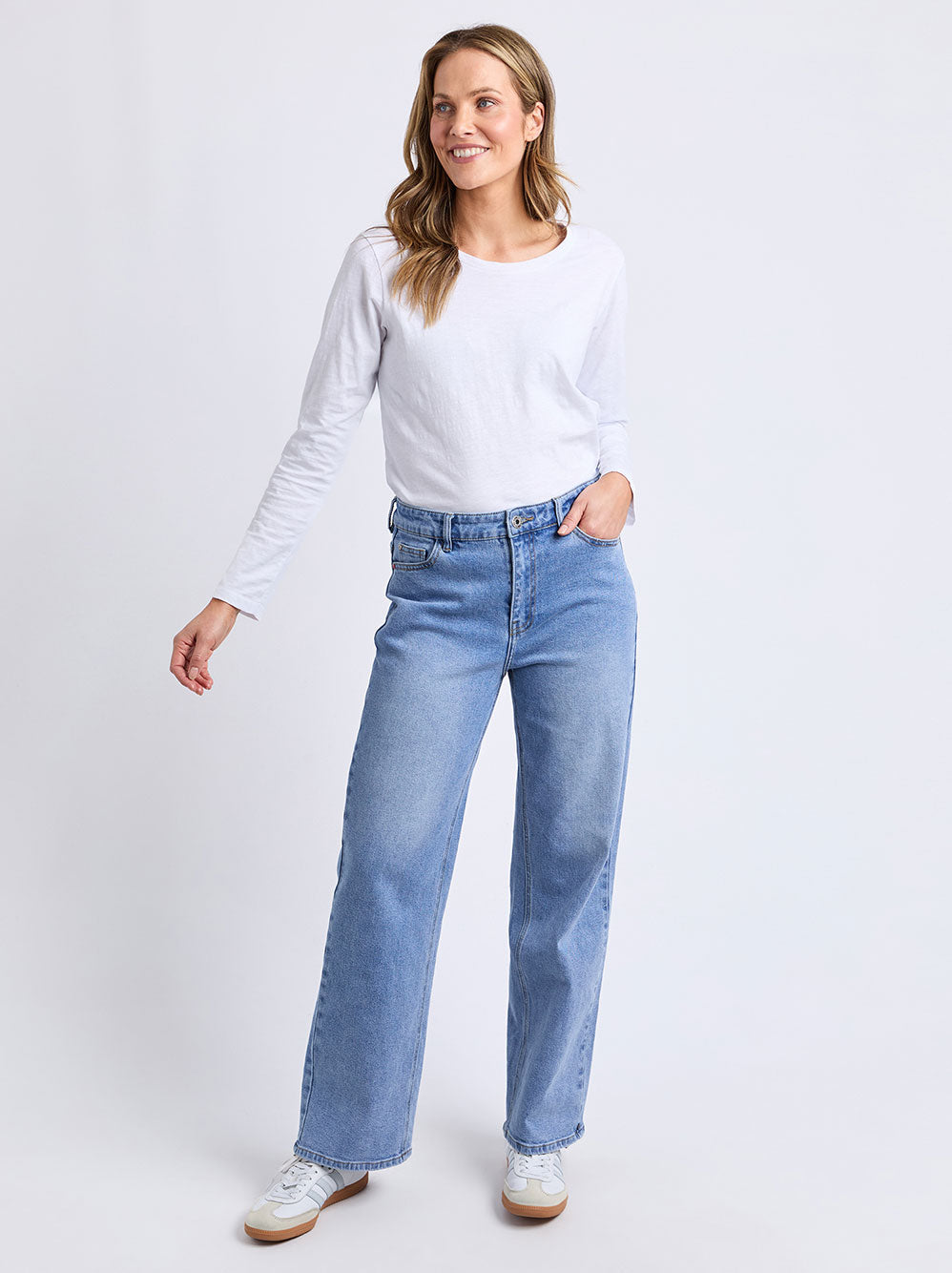 Evie Straight Leg Jean
