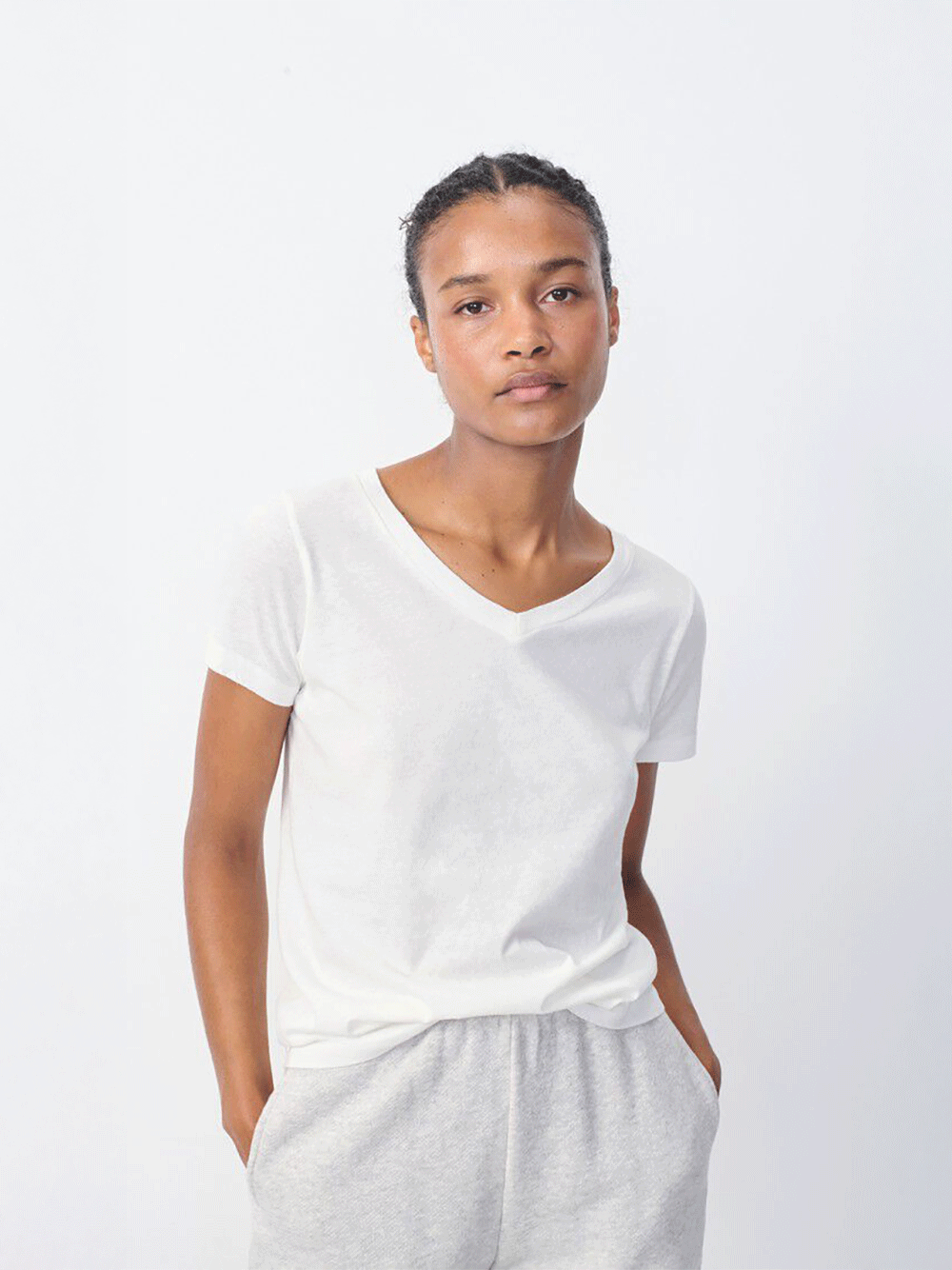 Gamipy V-Neck T-Shirt - WHITE