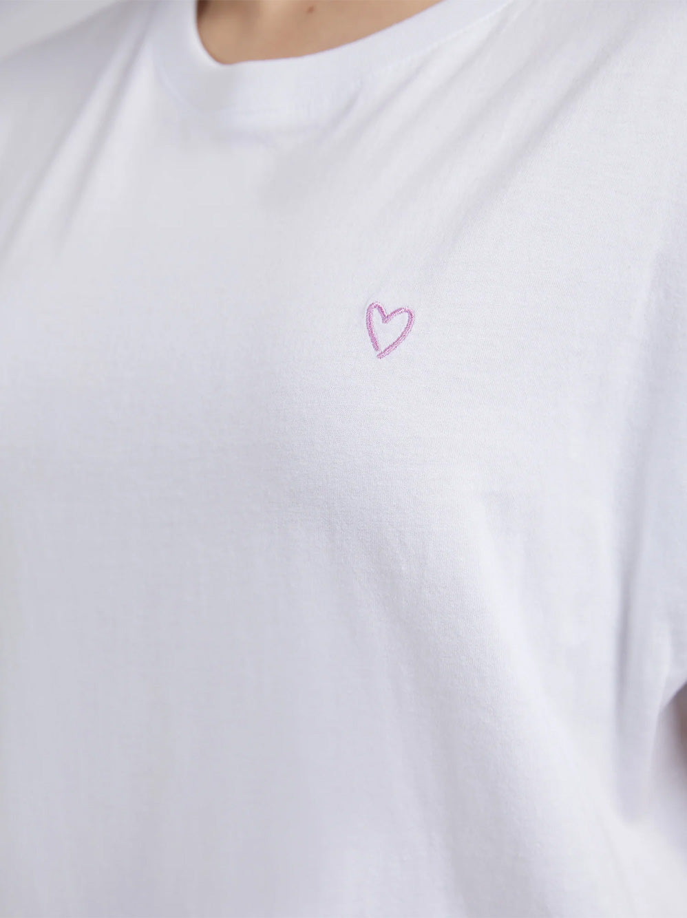 ELM LIFESTYLE Halli Tee - WHITE