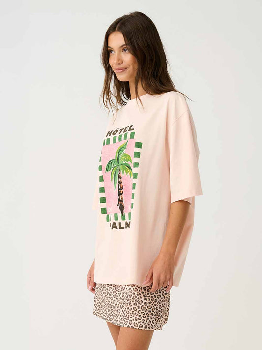 Jeana Tee - HOTEL PALM