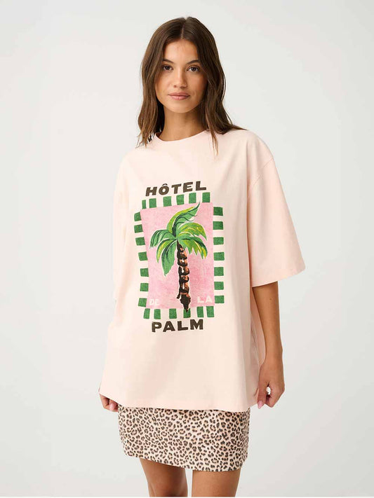Jeana Tee - HOTEL PALM