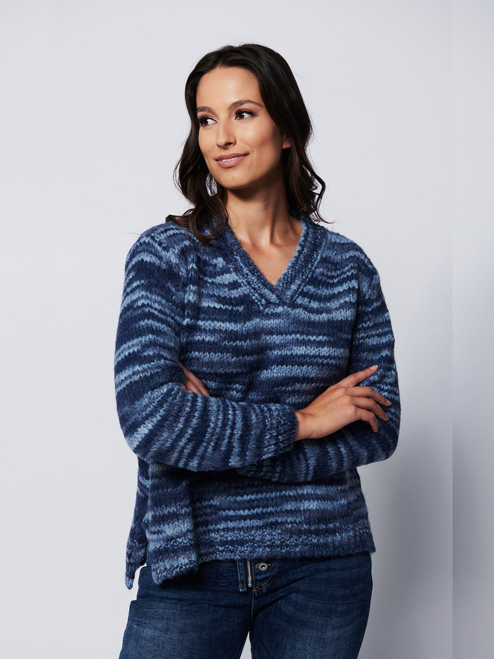 Leonardo V-Neck Knit Sweater - BLUE