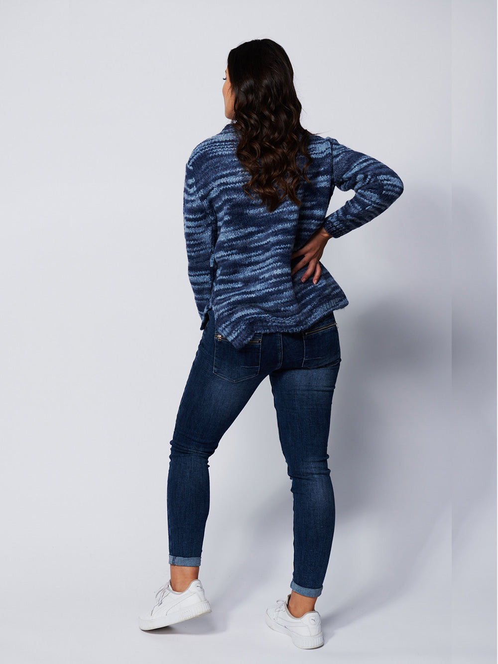 Leonardo V-Neck Knit Sweater - BLUE