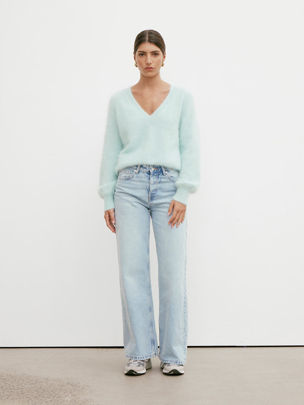 Isabella V-Neck Knit - MINT