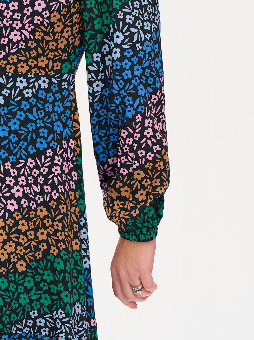 Juliette Dress - Cascading Daisies