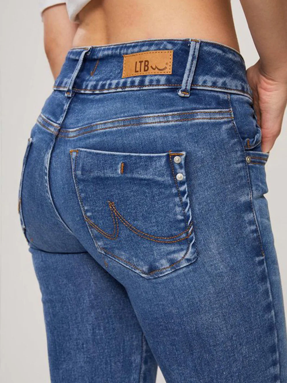 Molly M Tiria Wash Jeans